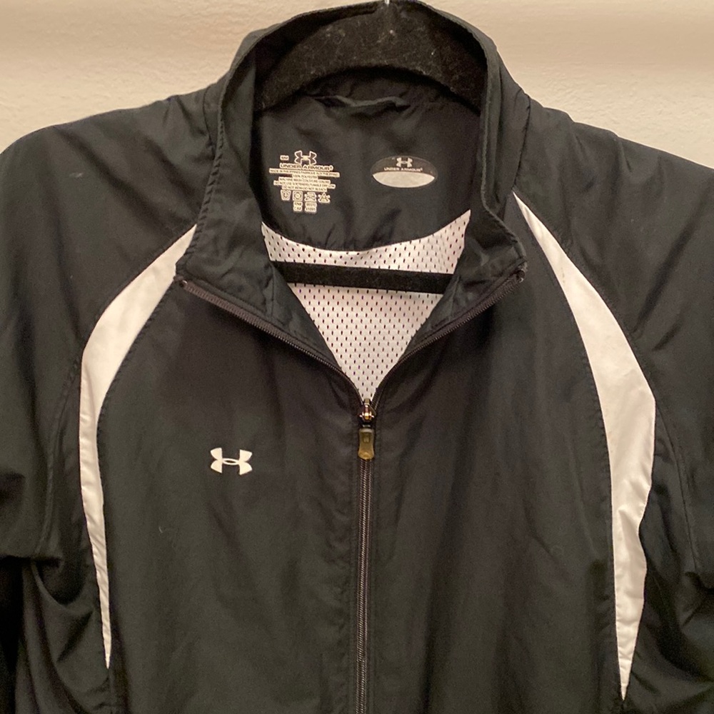 Under Armour Women’s lightweight full zip jacket